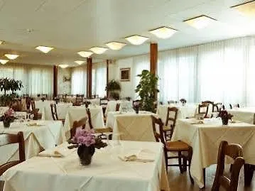 Hotel Park California 4*